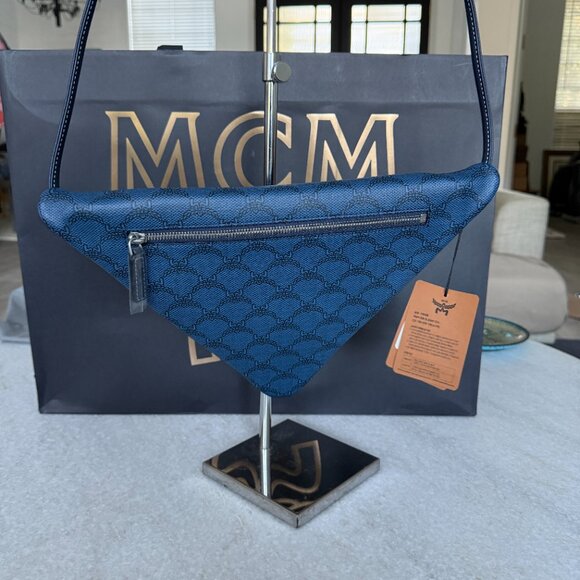MCM Blue Canvas and leather Triangle Shoulder Bag - Picture 4 of 14